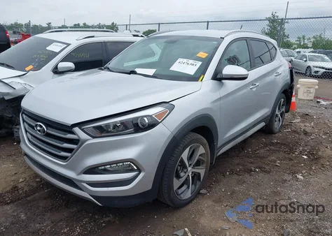 2017 Hyundai Tucson Sport z USA, uszkodzony, nr VIN KM8J3CA20HU539067
